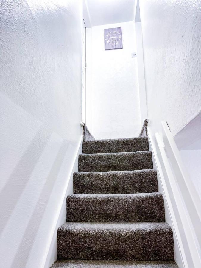Beautiful 2 Bedroom House - Free Parking - Lt House لايستر المظهر الخارجي الصورة